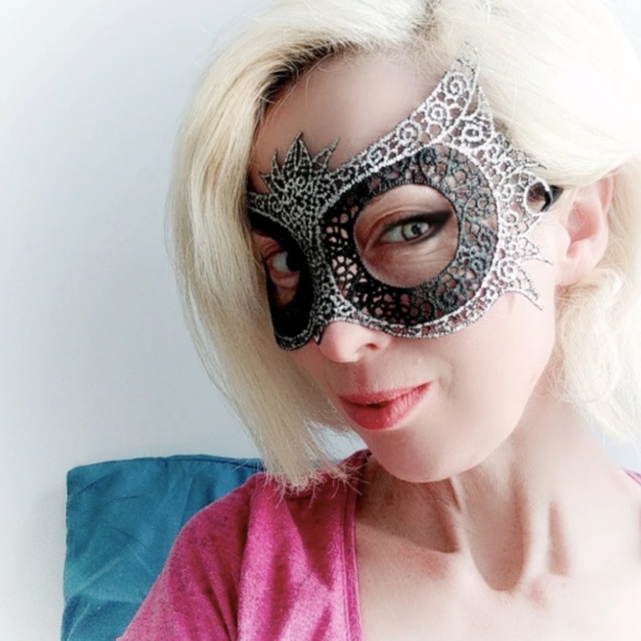 7/$25 Fuchsia Owl masquerade mask BNIP - Picture 2 of 3
